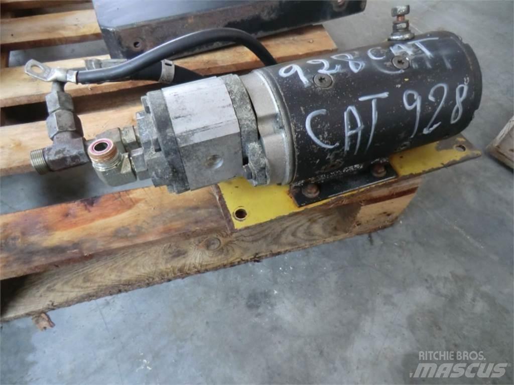 CAT 928G Строительная техника - Другие