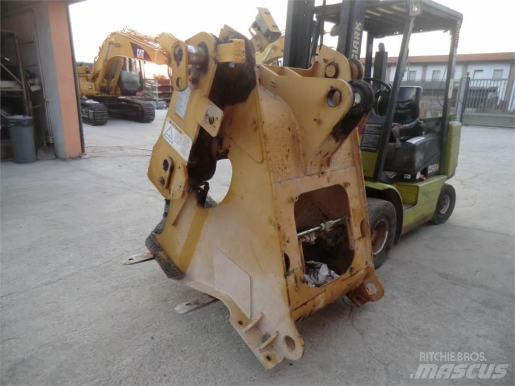 CAT 928G Ходовая часть и подвеска