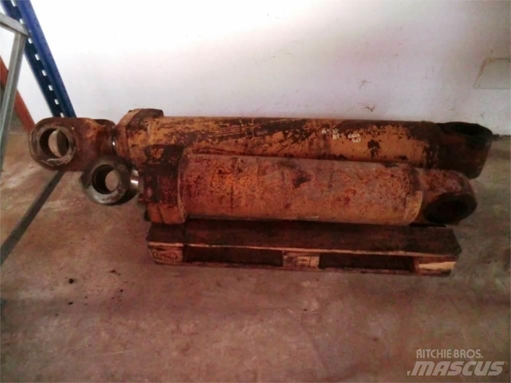 CAT 943 Строительная техника - Другие
