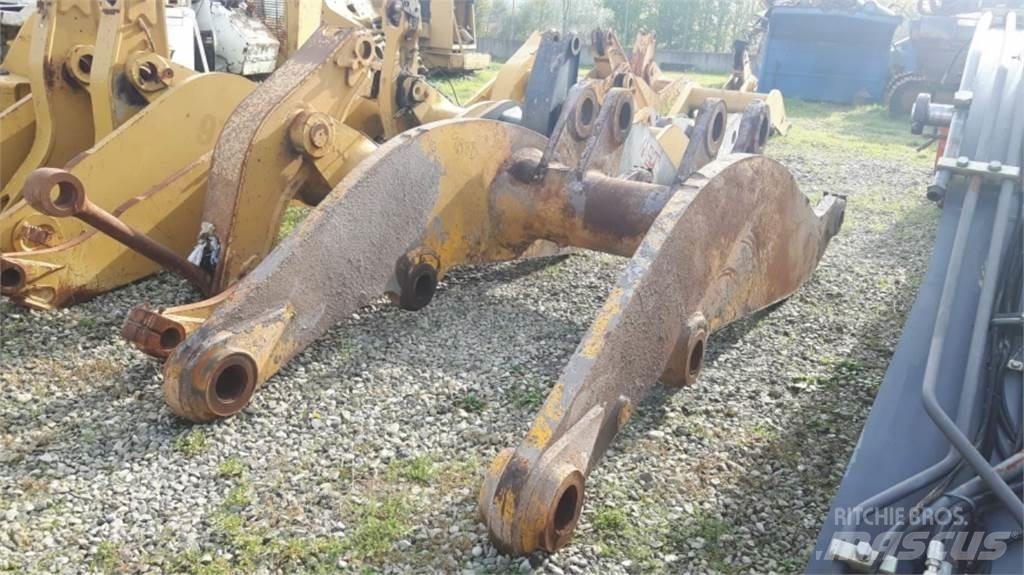 CAT 943 Строительная техника - Другие