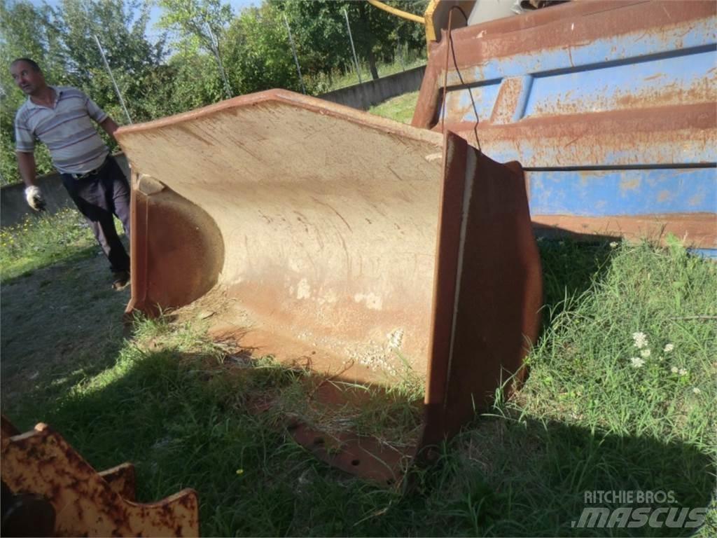 CAT 953C Строительная техника - Другие