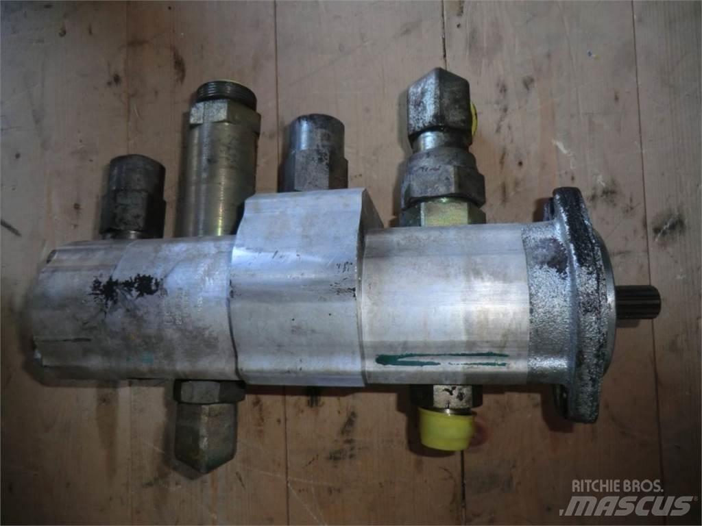 CAT 953C Строительная техника - Другие