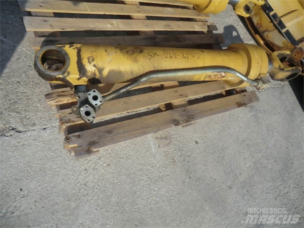 CAT 962H Строительная техника - Другие