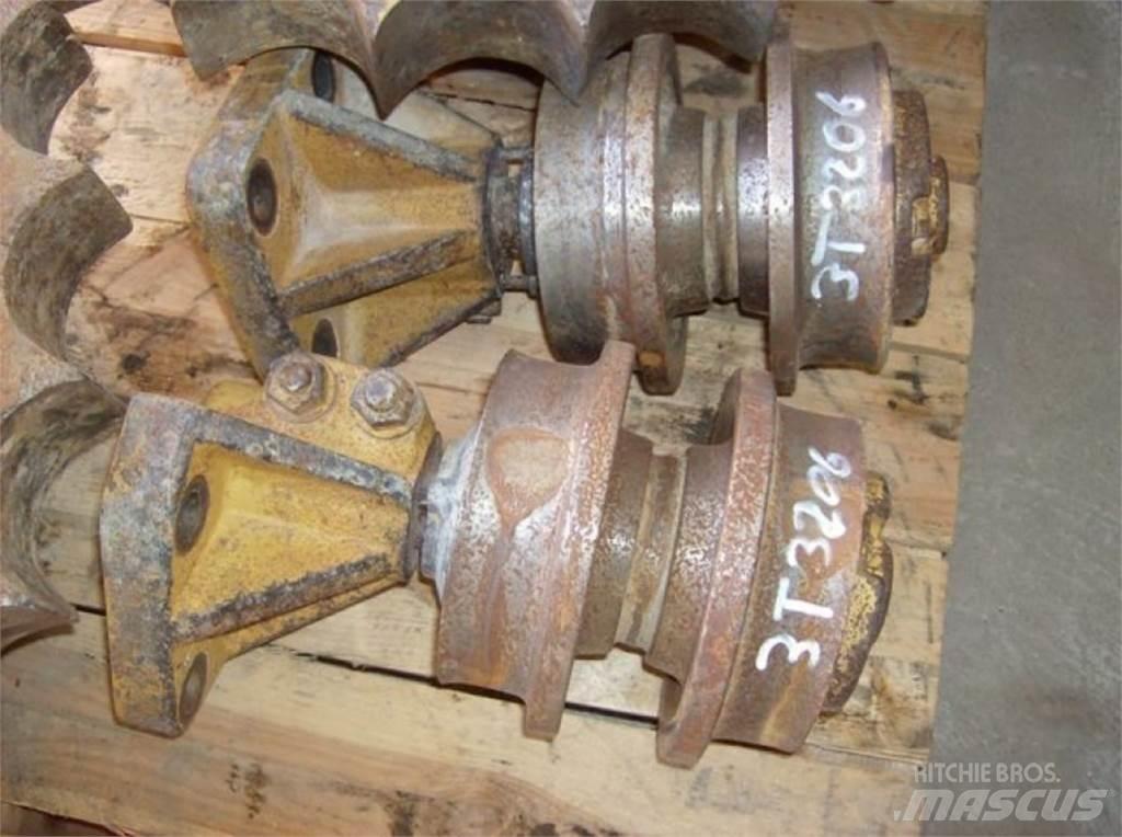 CAT 963 Гусеницы и цепи