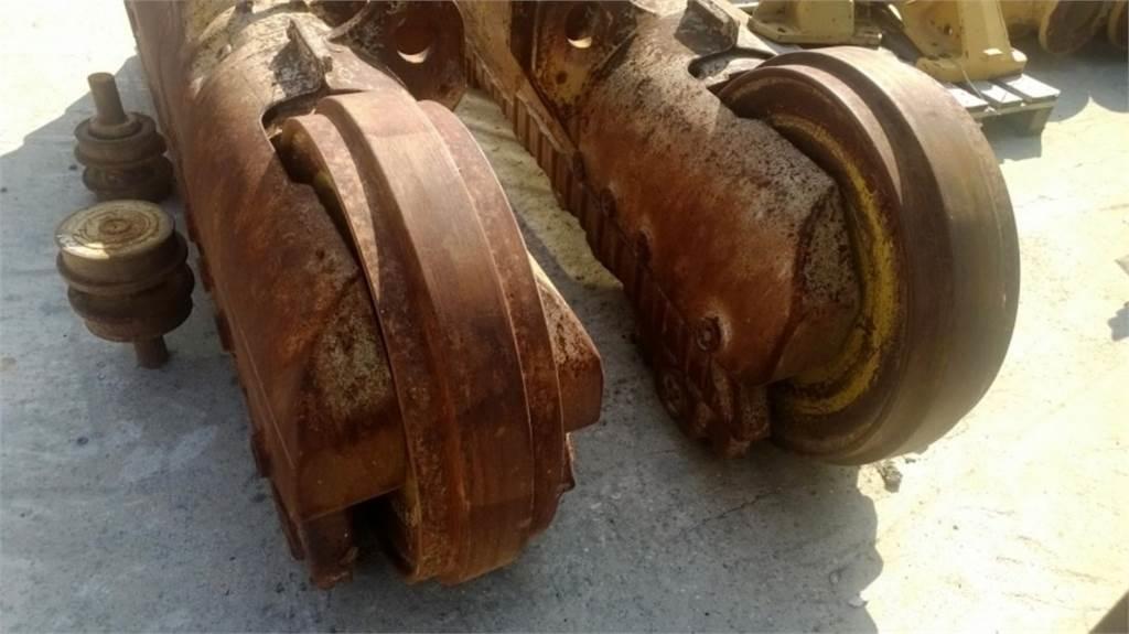 CAT 963C Гусеницы и цепи
