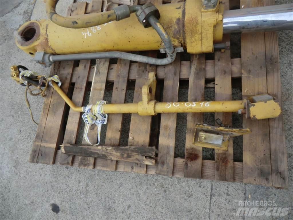 CAT 963C Строительная техника - Другие