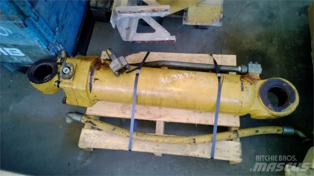 CAT 963C Строительная техника - Другие
