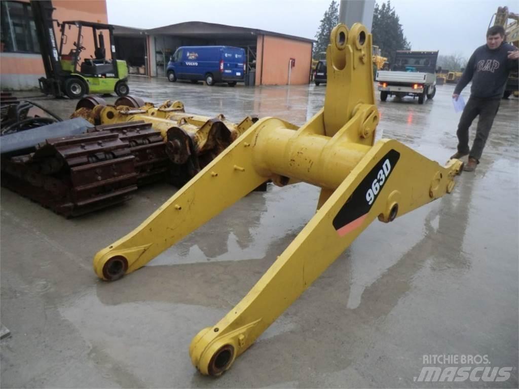 CAT 963D Ходовая часть и подвеска