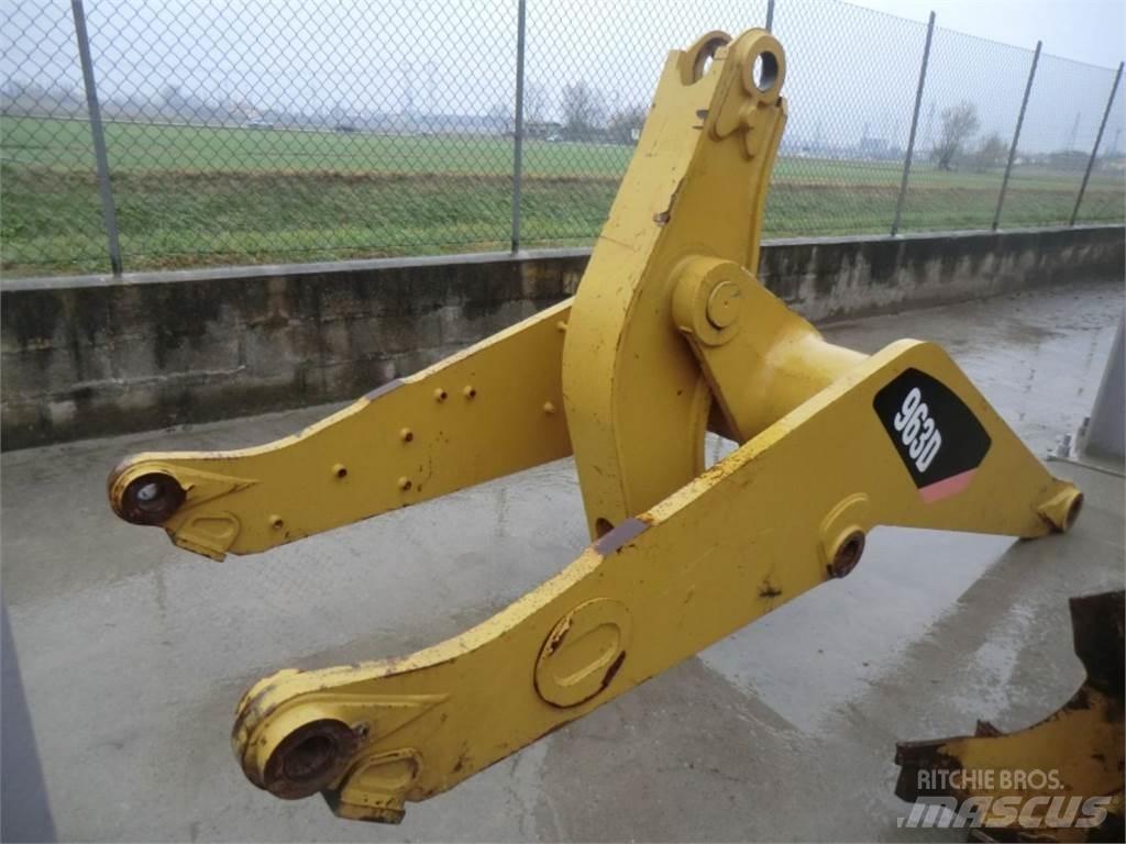 CAT 963D Ходовая часть и подвеска