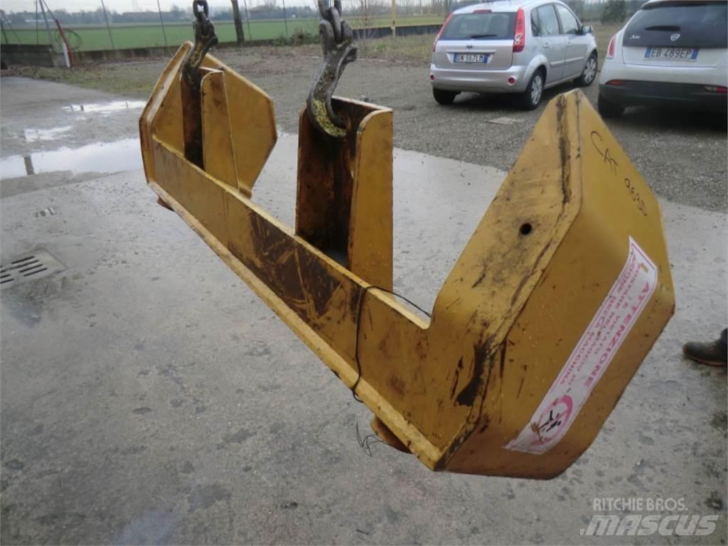 CAT 963D Ходовая часть и подвеска