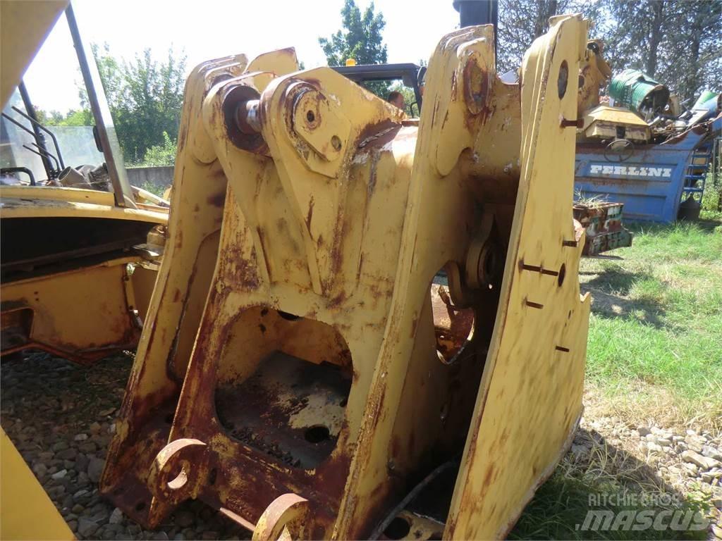 CAT 963D Ходовая часть и подвеска