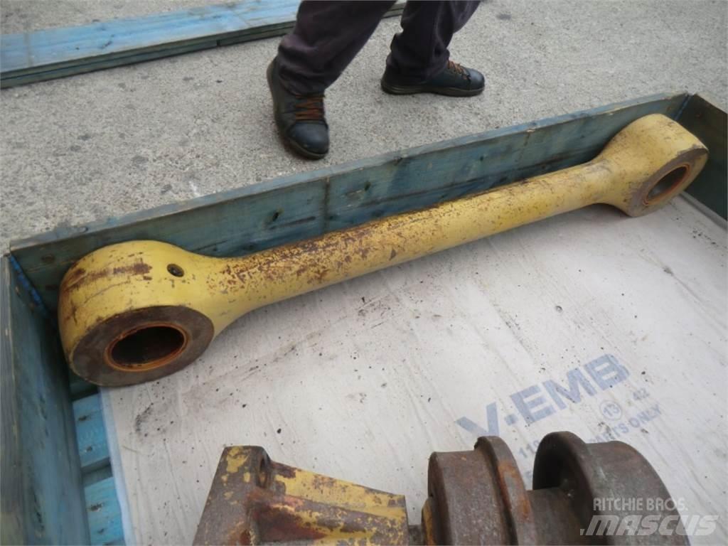 CAT 963D Ходовая часть и подвеска