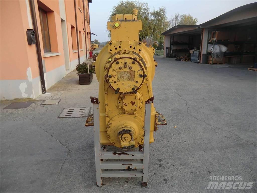CAT 988B Строительная техника - Другие