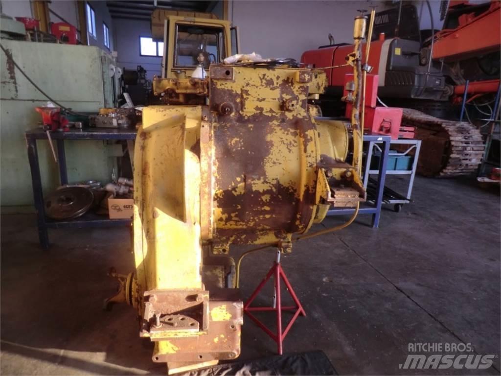 CAT 988B Строительная техника - Другие