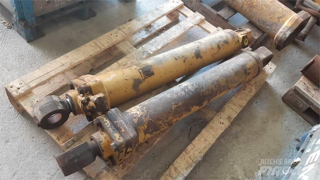 CAT 988B Строительная техника - Другие