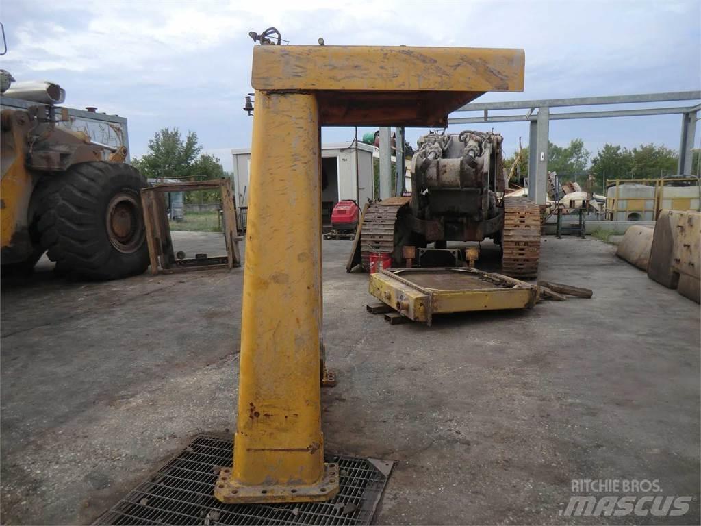 CAT 988B Ходовая часть и подвеска