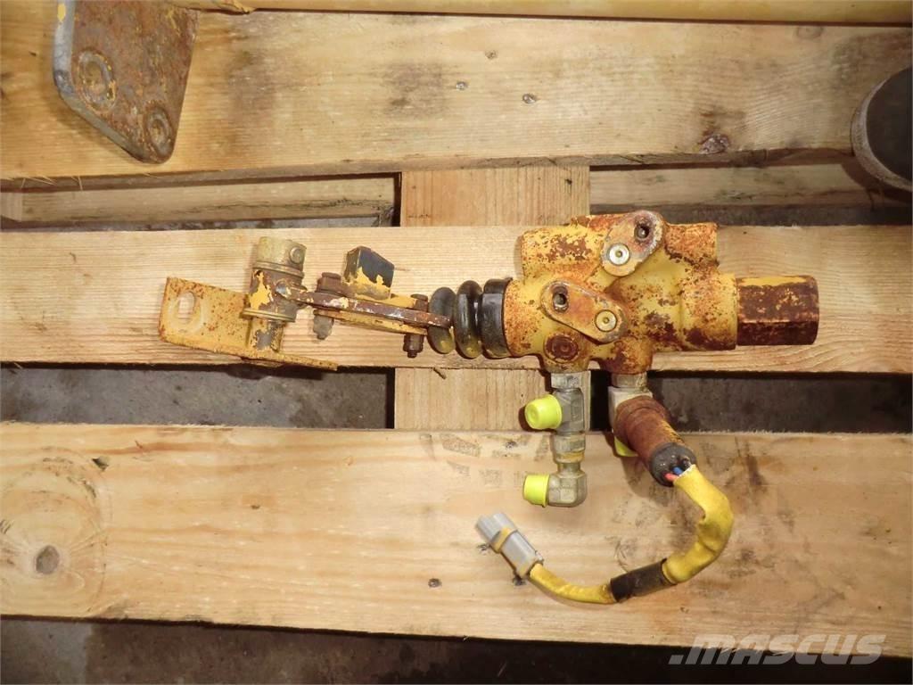 CAT 988F I Строительная техника - Другие