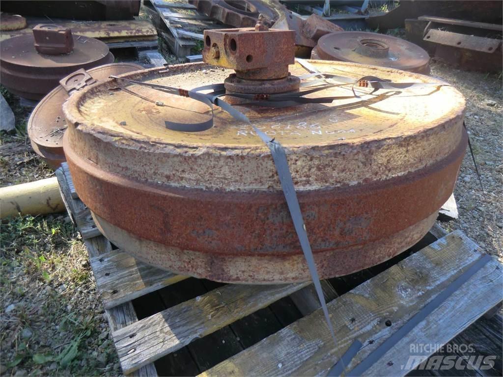 CAT D7E Гусеницы и цепи