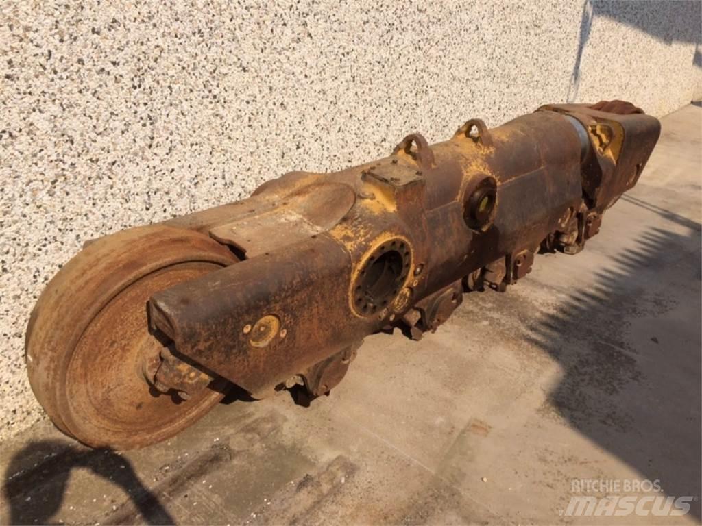 CAT  D8L Гусеницы и цепи