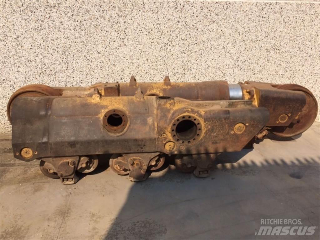 CAT  D8L Гусеницы и цепи