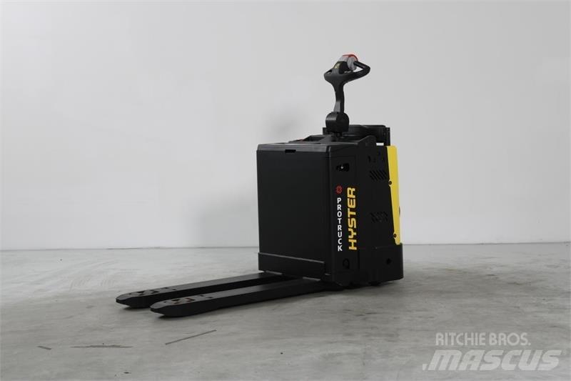 Hyster P2.0S Самоходные электрические тележки
