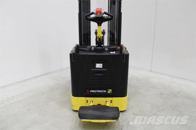 Hyster P2.0S Самоходные электрические тележки