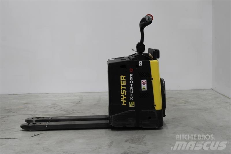 Hyster P2.0S Самоходные электрические тележки