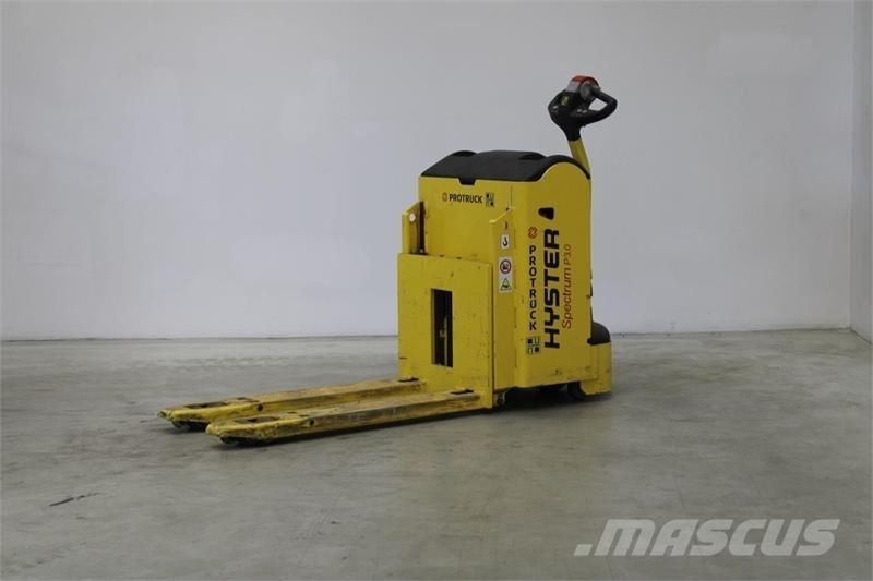 Hyster P3.0 Ручные электрические тележки