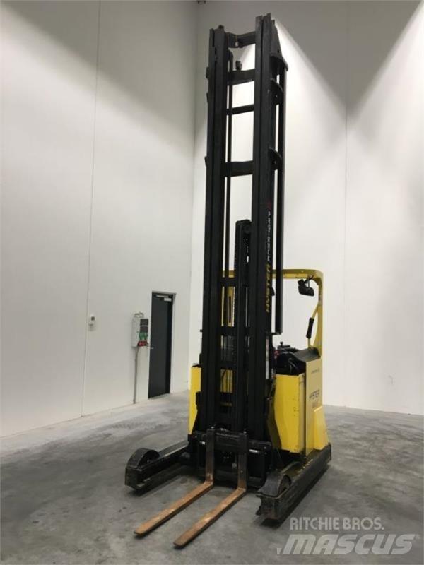 Hyster R2.0W Ричтраки