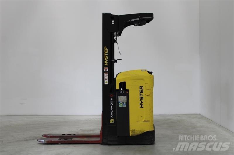 Hyster RS1.6 Самоходные электроштабелёры