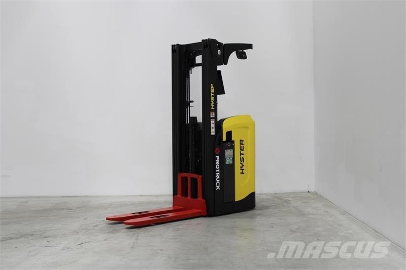 Hyster RS1.6 Самоходные электроштабелёры