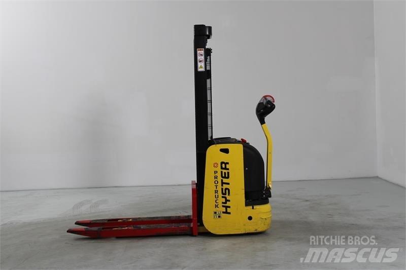 Hyster S1.0E Самоходные электроштабелёры