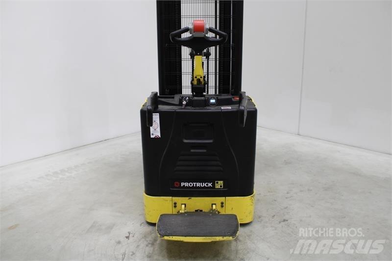 Hyster S1.5S Самоходные электроштабелёры