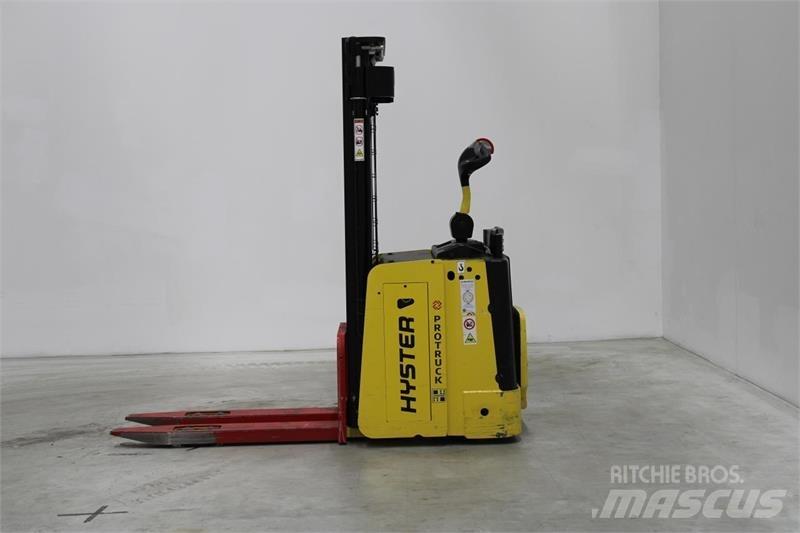 Hyster S1.5S Самоходные электроштабелёры
