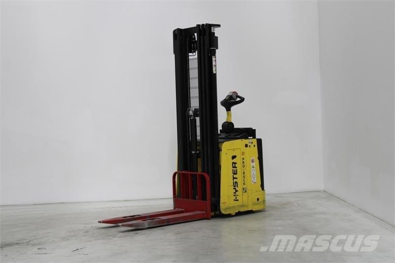 Hyster S1.5S Самоходные электроштабелёры