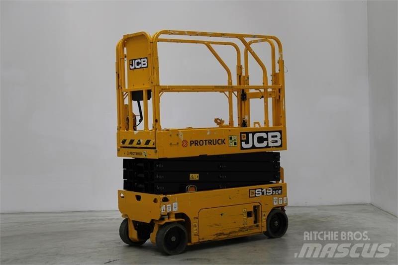 JCB S1930E Ножничные подъемники