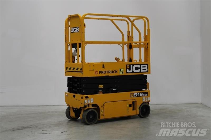 JCB S1930E Ножничные подъемники