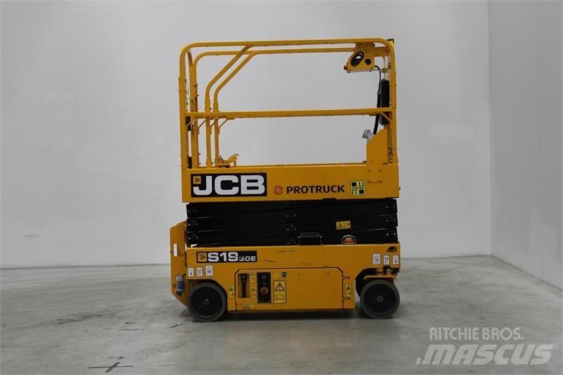 JCB S1930E Ножничные подъемники