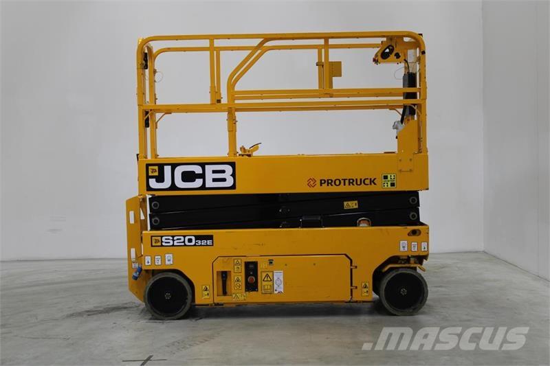JCB S2032E Ножничные подъемники