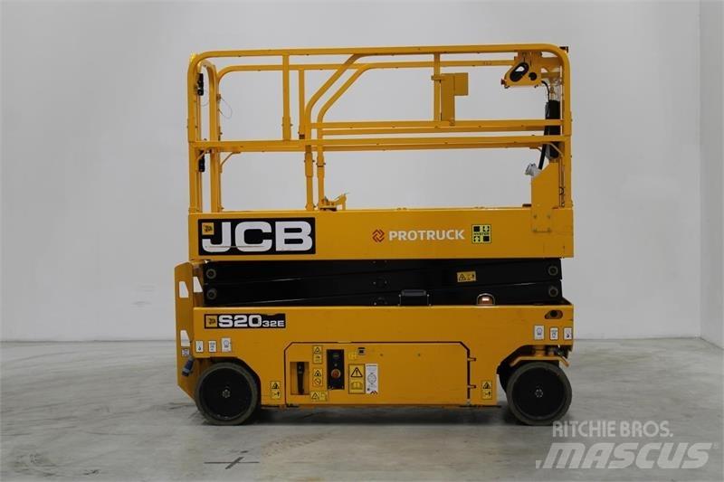JCB S2032E Ножничные подъемники