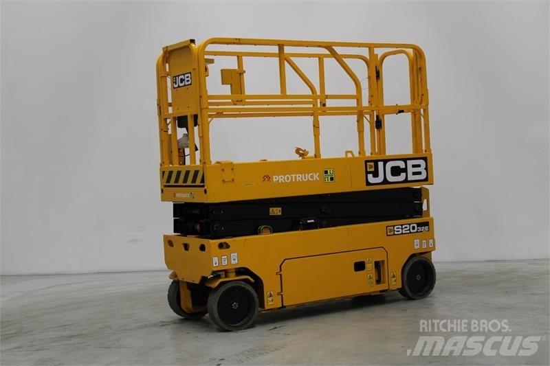 JCB S2032E Ножничные подъемники