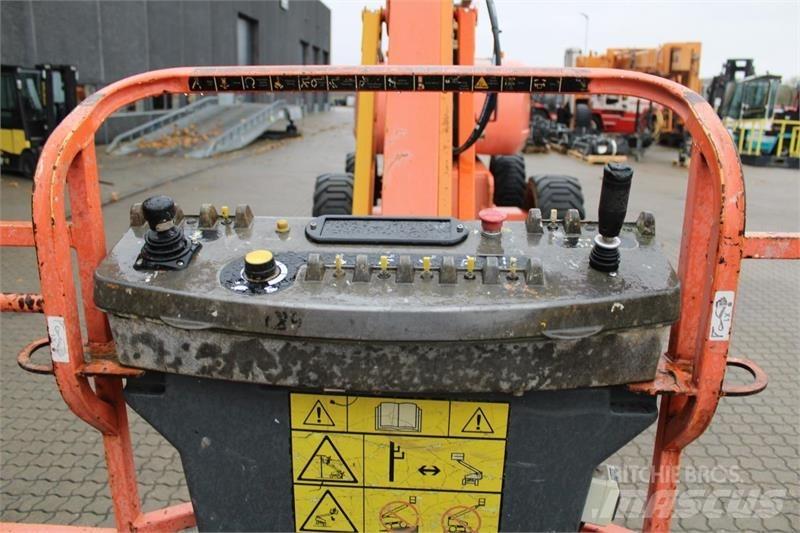 JLG 800AJ Коленчатые подъемники