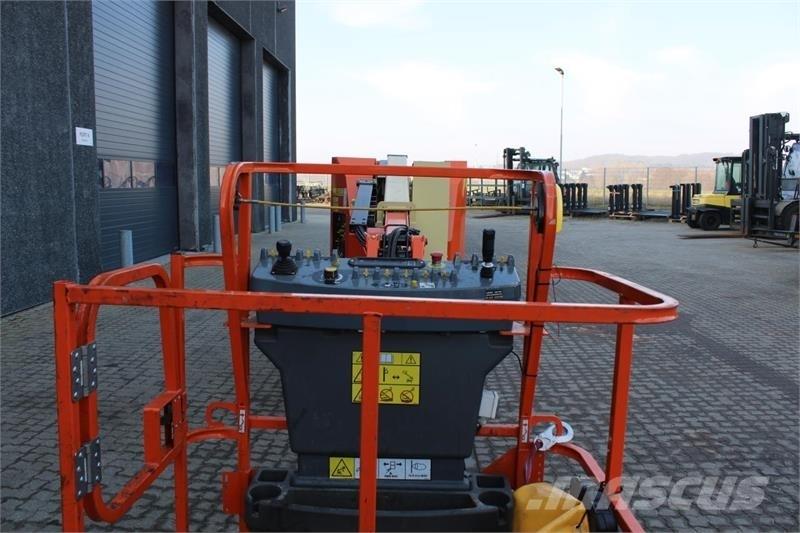 JLG E300AJP Коленчатые подъемники
