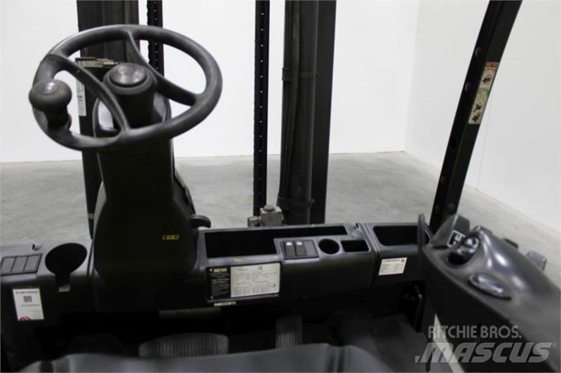 Yale ERP50VM Электропогрузчики