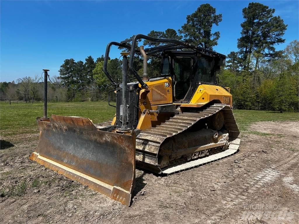 CAT D5 Гусеничные бульдозеры