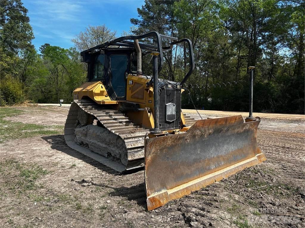 CAT D5 Гусеничные бульдозеры