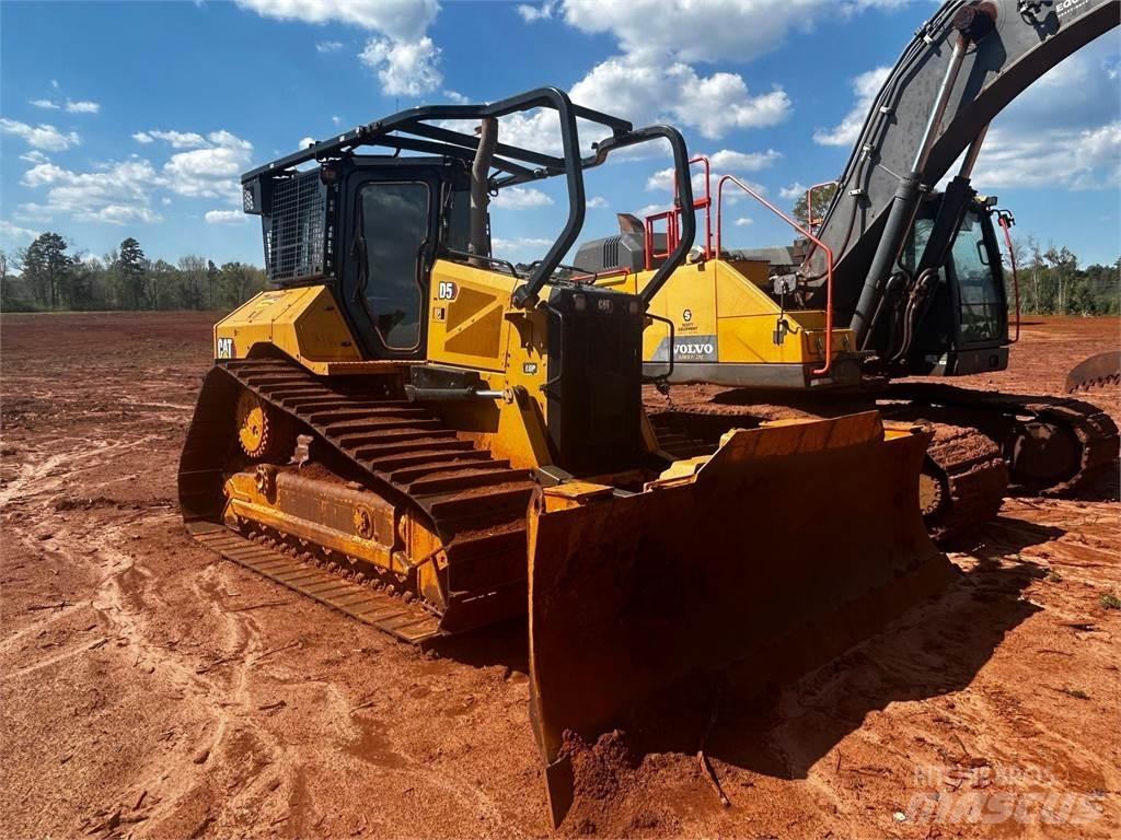CAT D5 Гусеничные бульдозеры