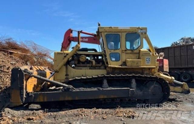 CAT D8 Гусеничные бульдозеры