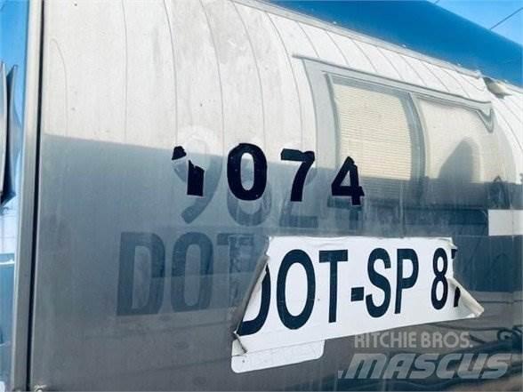 Polar SDJ7 5200-1 Полуприцепы-Цистерны