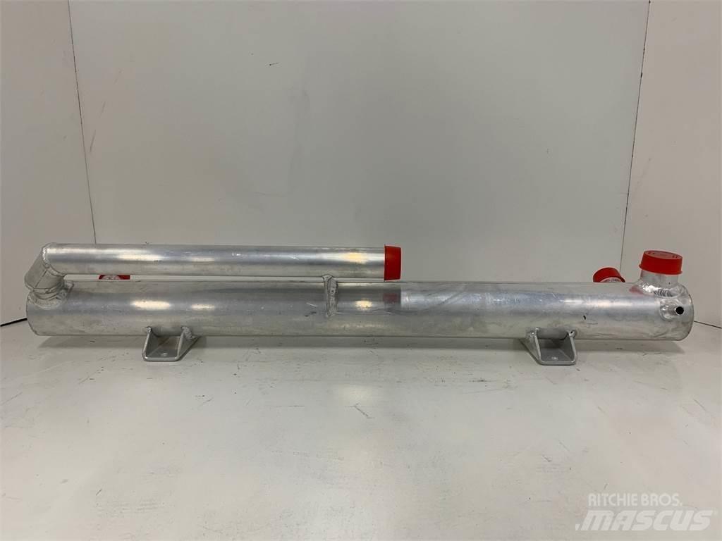 CASE 821B Радиаторы